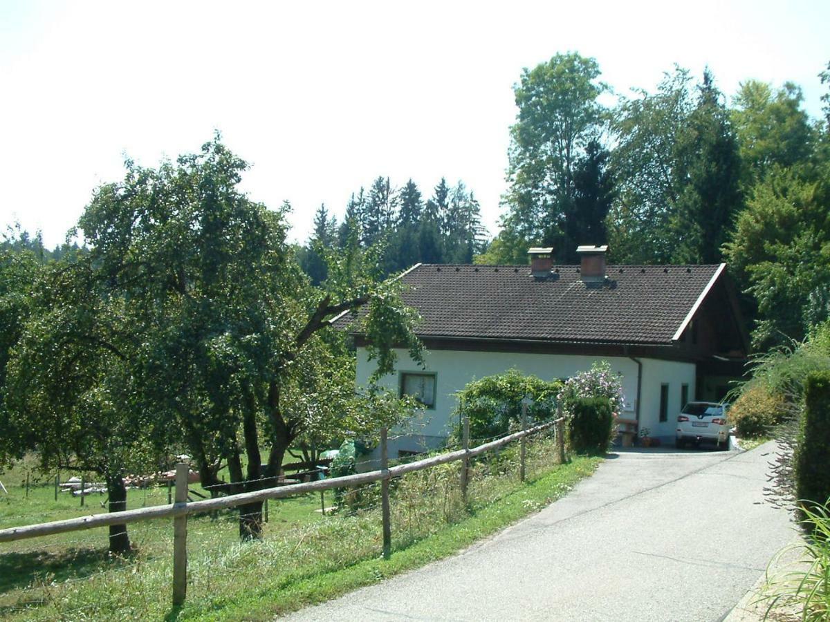 Ferienwohnung Woid Mandl Фельден-ам-Вёртер-Зе Экстерьер фото